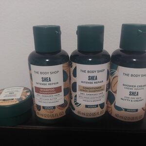 The Body Shop Shea Intense Repair Trio - Teal